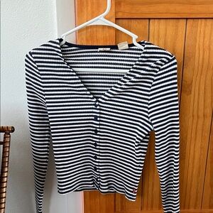 Levi’s button front long sleeve top size small